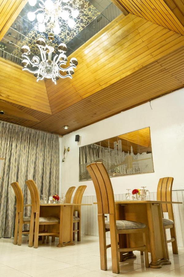 Hill View Hotel West Airport Accra Exteriör bild